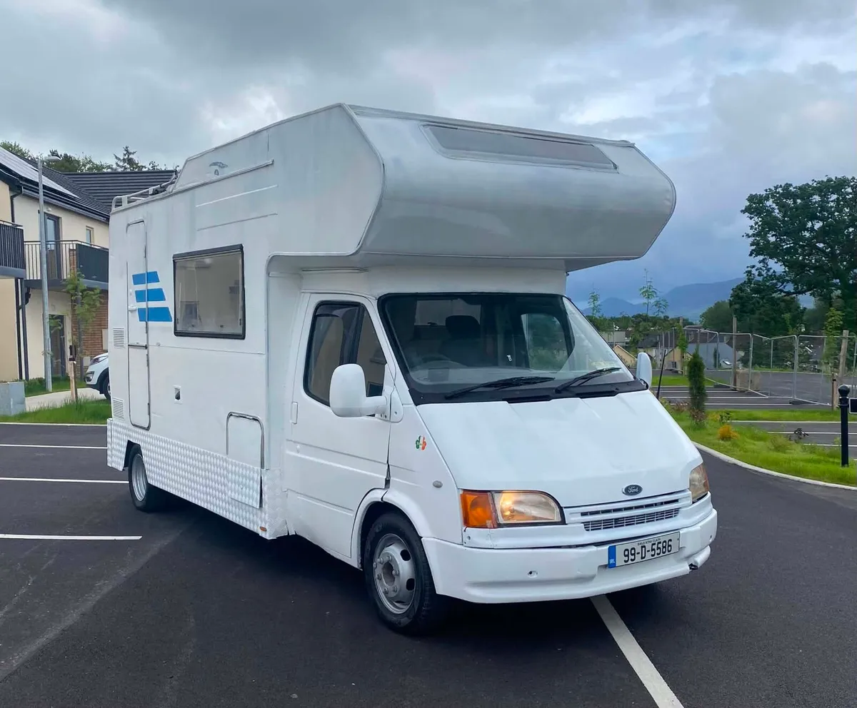 1999 FORD TRANSIT HYMER CAMPER, 5 Berth, 9 Seater - Image 1