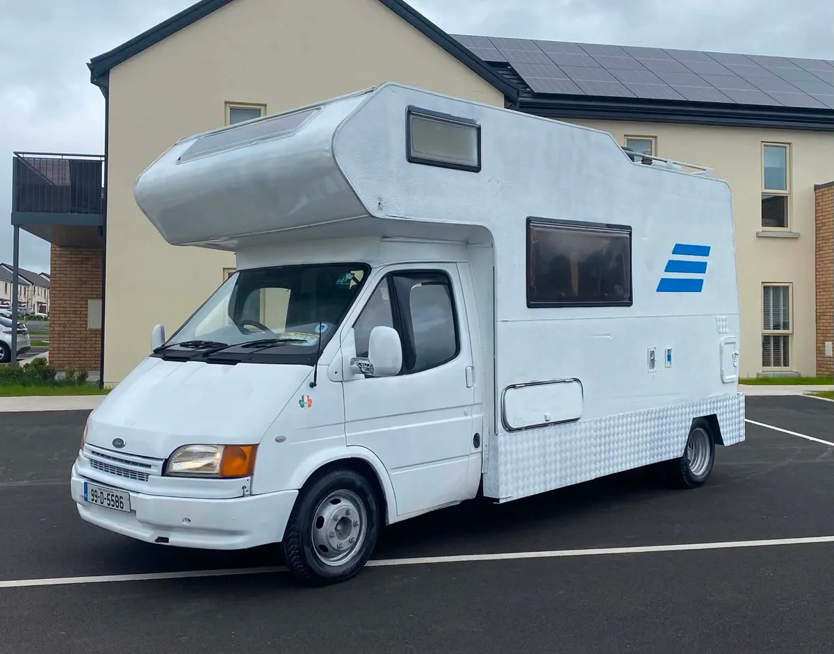 1999 FORD TRANSIT HYMER CAMPER, 5 Berth, 9 Seater - Image 2