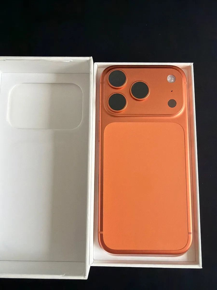 iPhone 17 Pro - Image 3