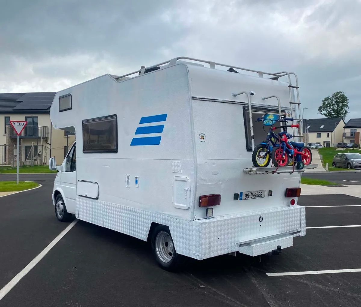 1999 FORD TRANSIT HYMER CAMPER, 5 Berth, 9 Seater - Image 3