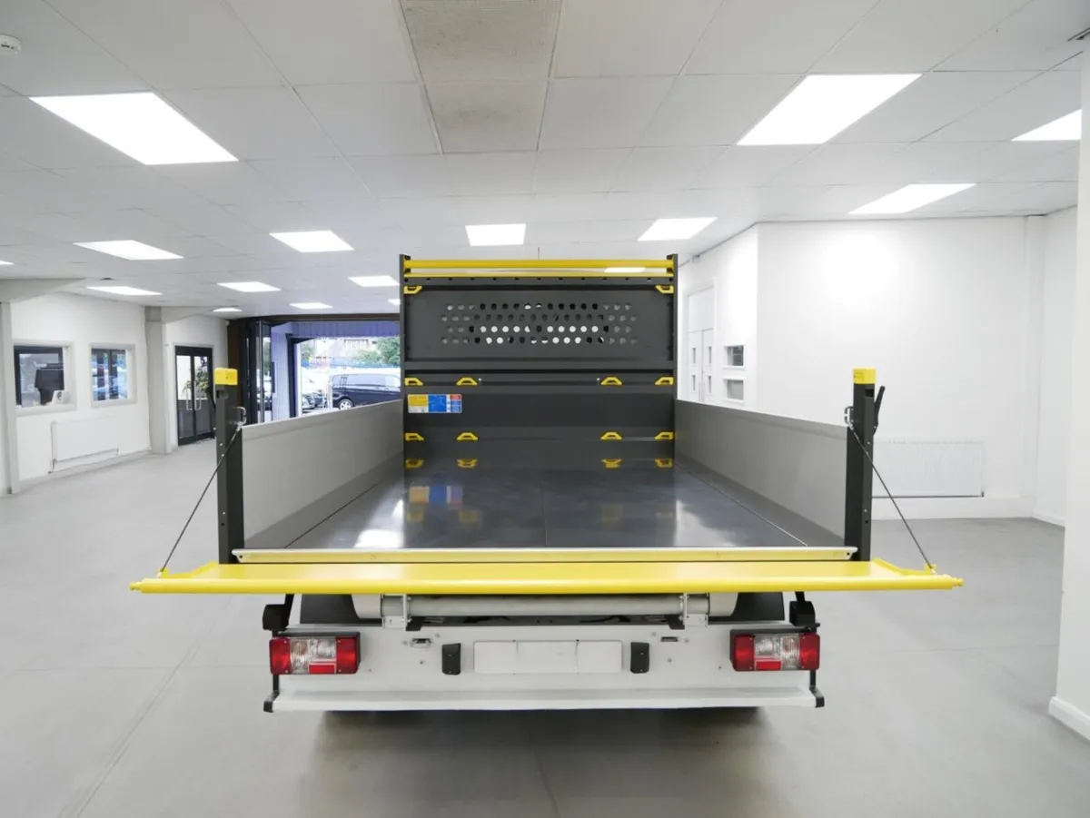 2026 Maxus Deliver 9 Tipper Van - Image 2