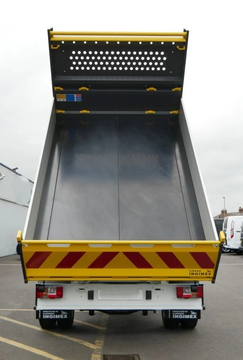 2026 Maxus Deliver 9 Tipper Van - Image 1