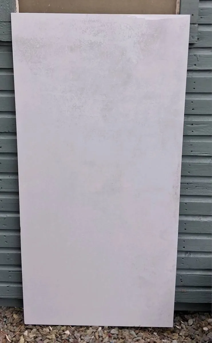 ​8x Large Tiles (59cm x 119cm) – White/Grey Mottle - Image 1