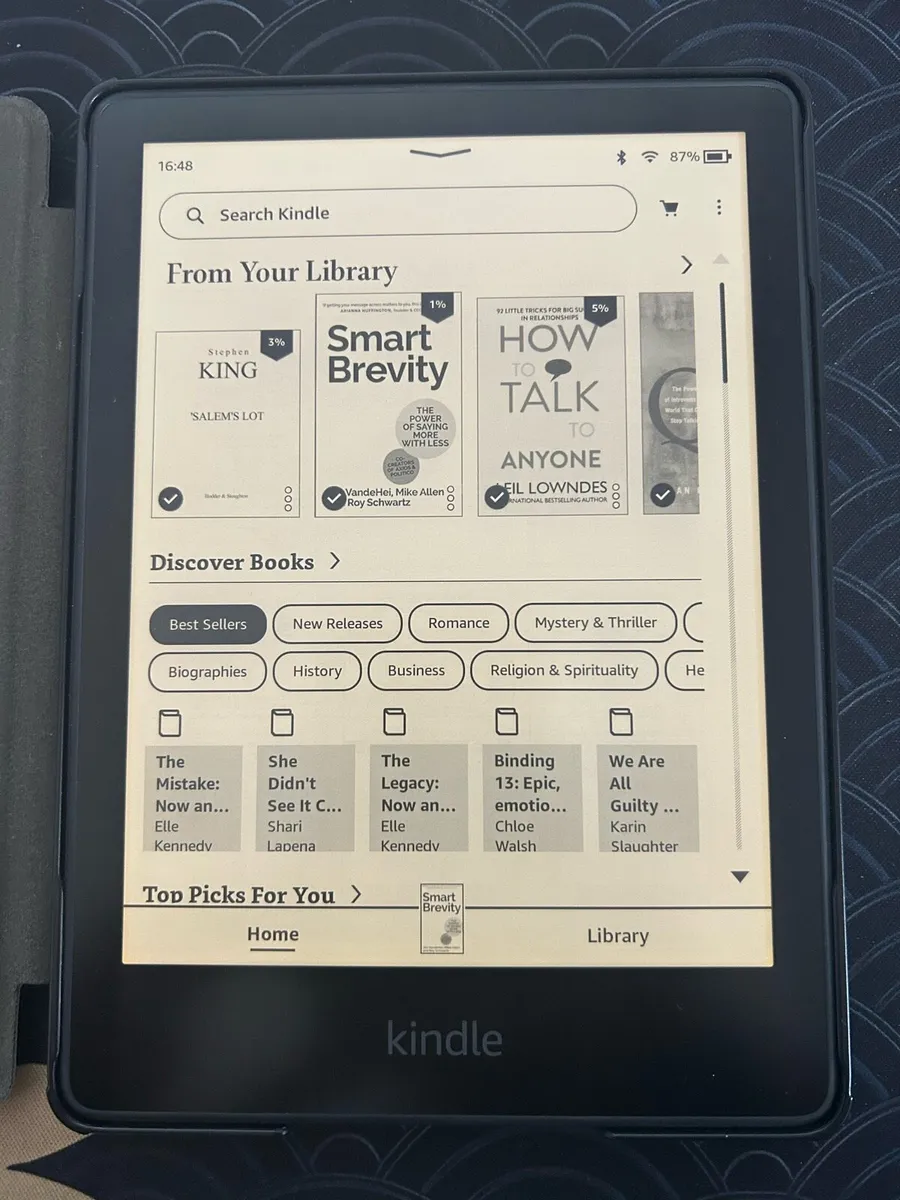 Kindle Paperwhite 11th Gen - Image 1