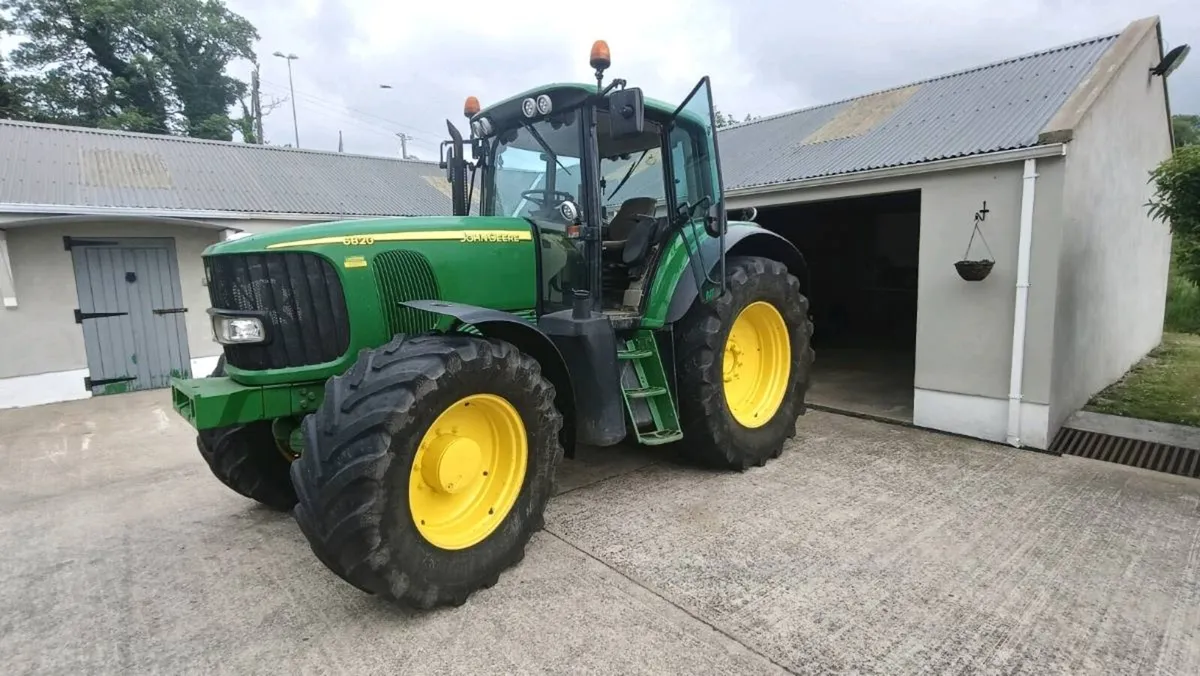 John Deere tractor 6820 - Image 1