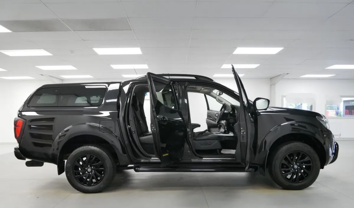 2019 Nissan Navara PickUp Van - Image 1