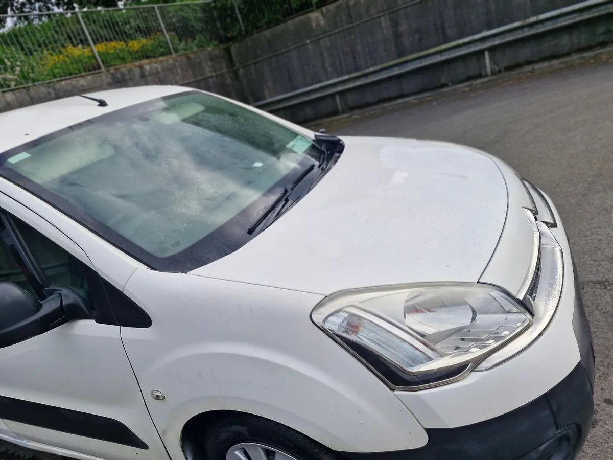 CITROEN BERLINGO 2013 , DOE DECEMBER . 3 SEATS - Image 4