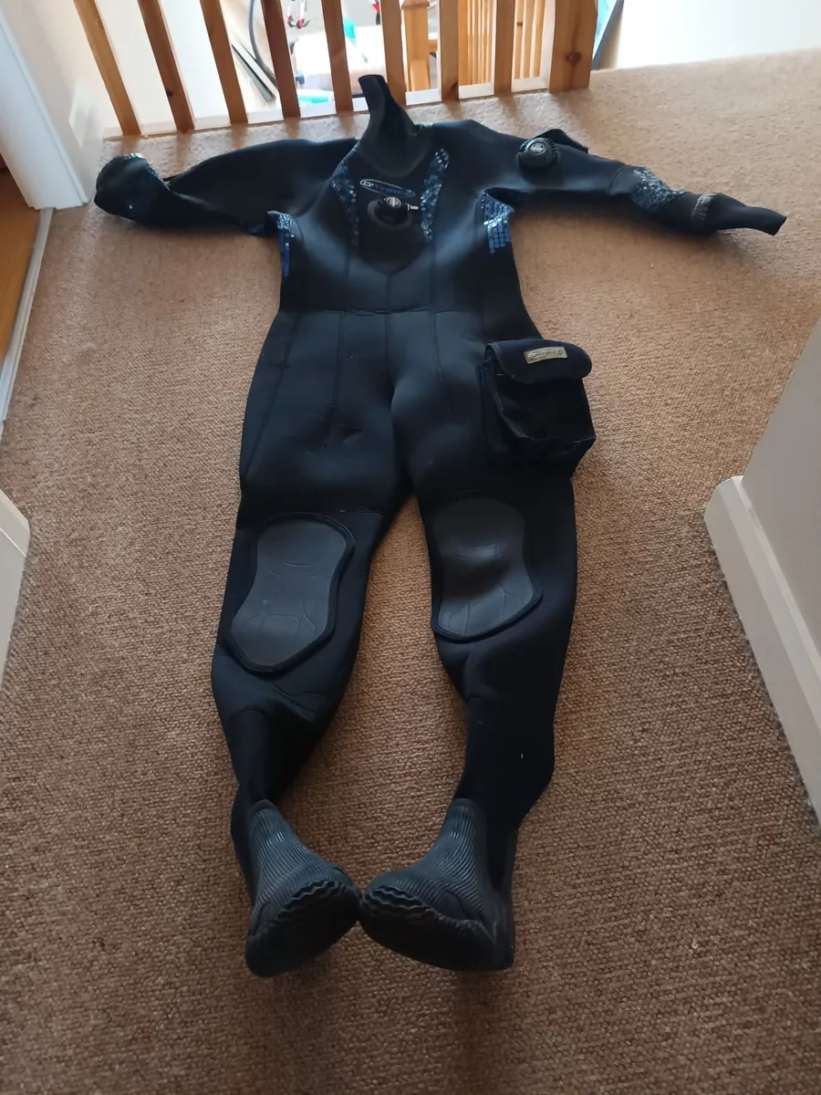 Dry suit - OThree - Medium - Image 2