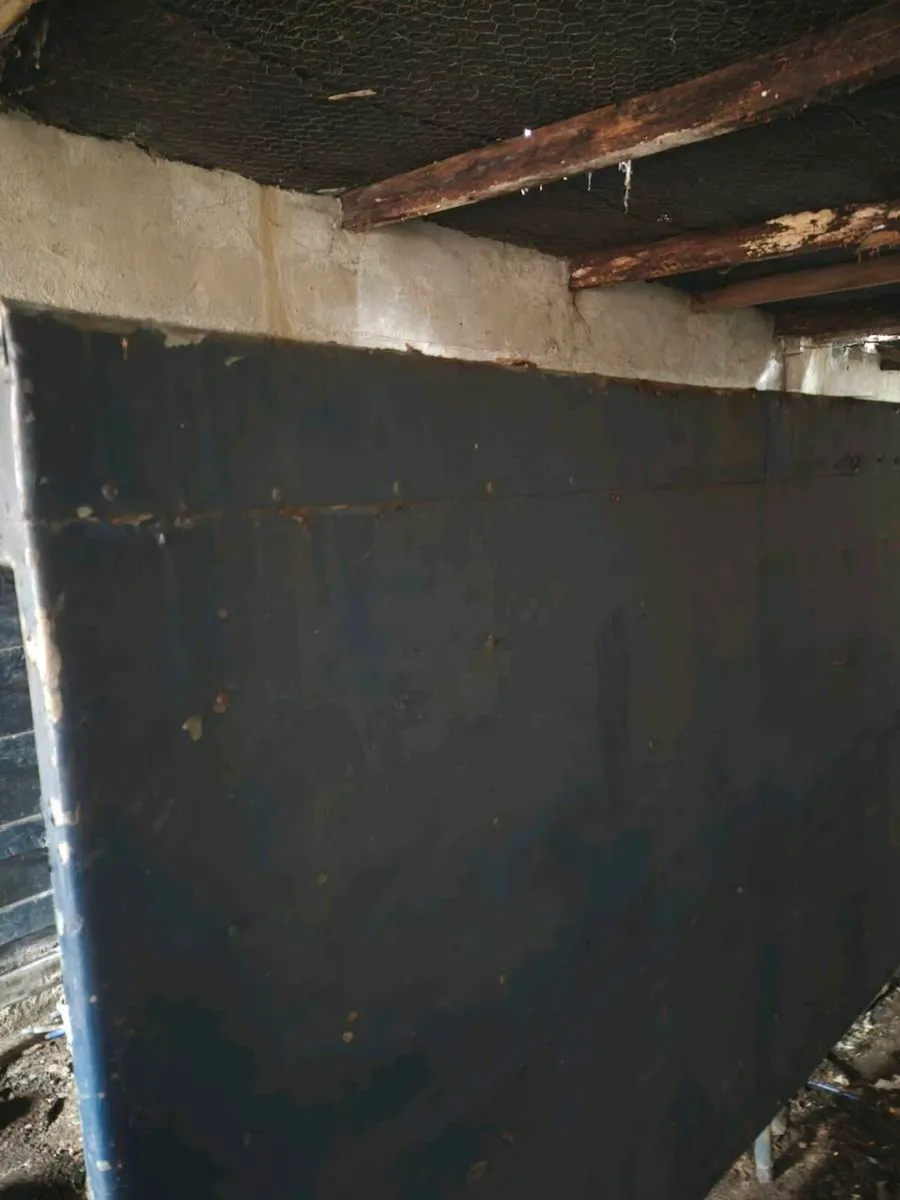 Shed - Image 3