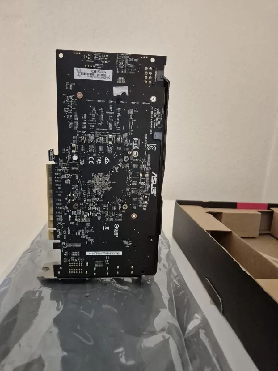 ASUS strix gaming graphic card Radeon RX 570 - Image 4