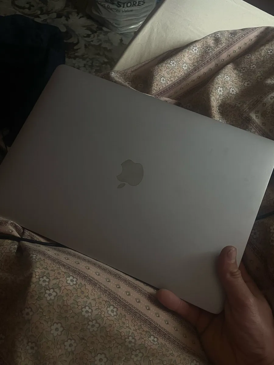 MacBook Pro 13inch 2018 16Gb - Image 1