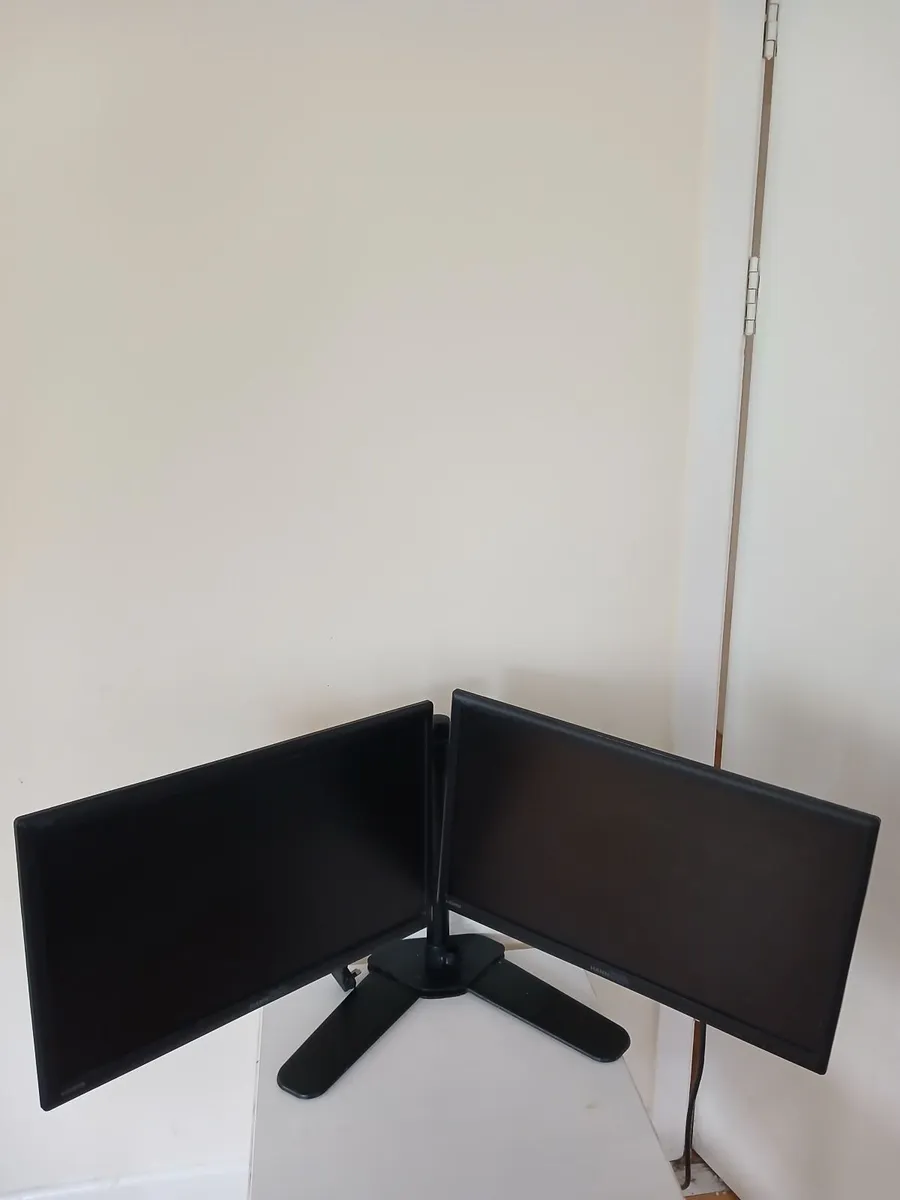 Second Hand Hanspree Double Monitor For Sale - Image 2