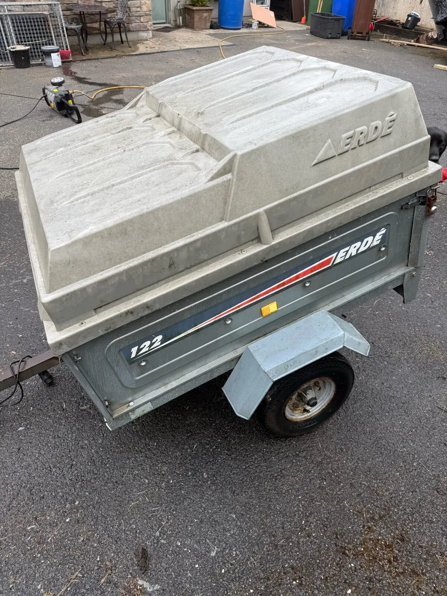 Trailer