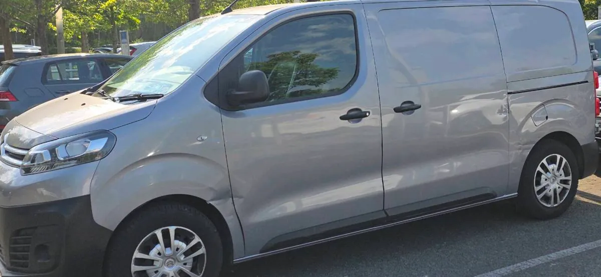 Citroen dispatch 211 sight side damage tested and - Image 4