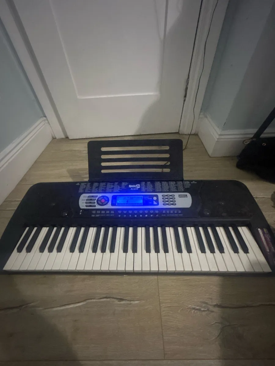 Piano Keyboard - Image 1