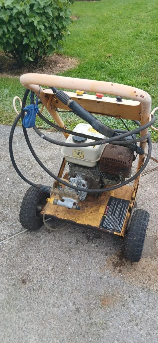 PETROL PRESSURE WASHER - Image 4