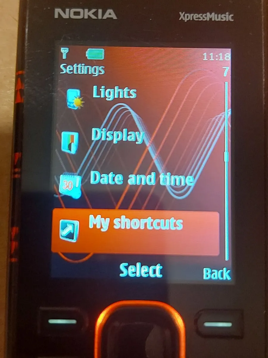 Nokia Express Music Model 5220 mobile phone - Image 2
