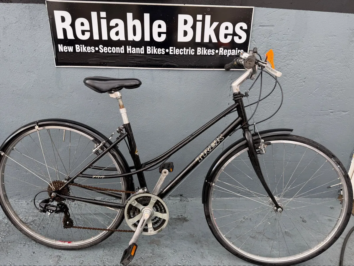 Trek hybrid bike❗️Open 7 days of the week ❗️ - Image 1