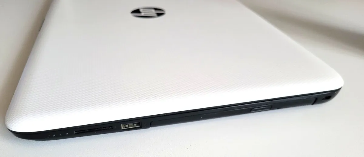 HP 15 Laptop - Image 3