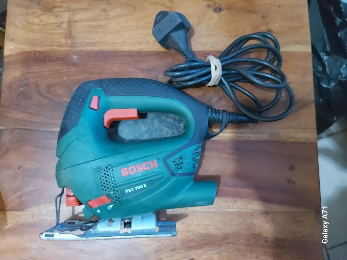BOSCH PST 700E 500W Jigsaw in a carry case - Image 2