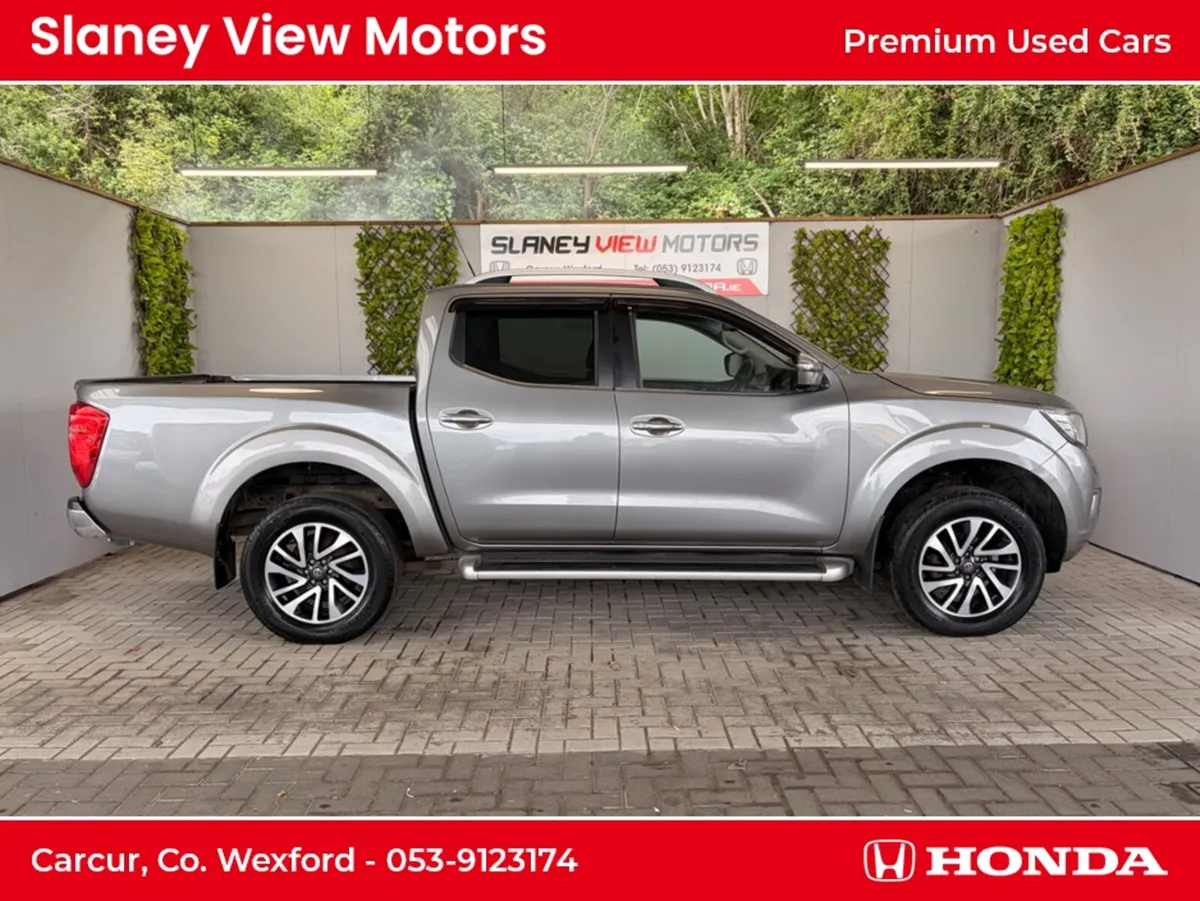 Nissan Navara 2.3 DCI NP300 TEKNA 4DR - Image 1
