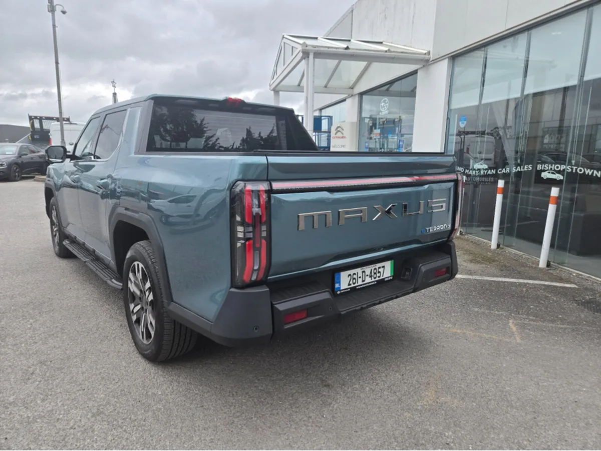 Maxus DELIVER 9 4X4 LUXURY PICK UP - Image 3