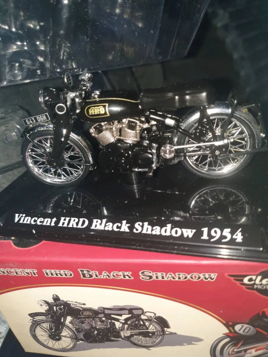 VINCENT HRD BLACK SHADOW 1954  DIE.CAST MOTERBIKE - Image 2