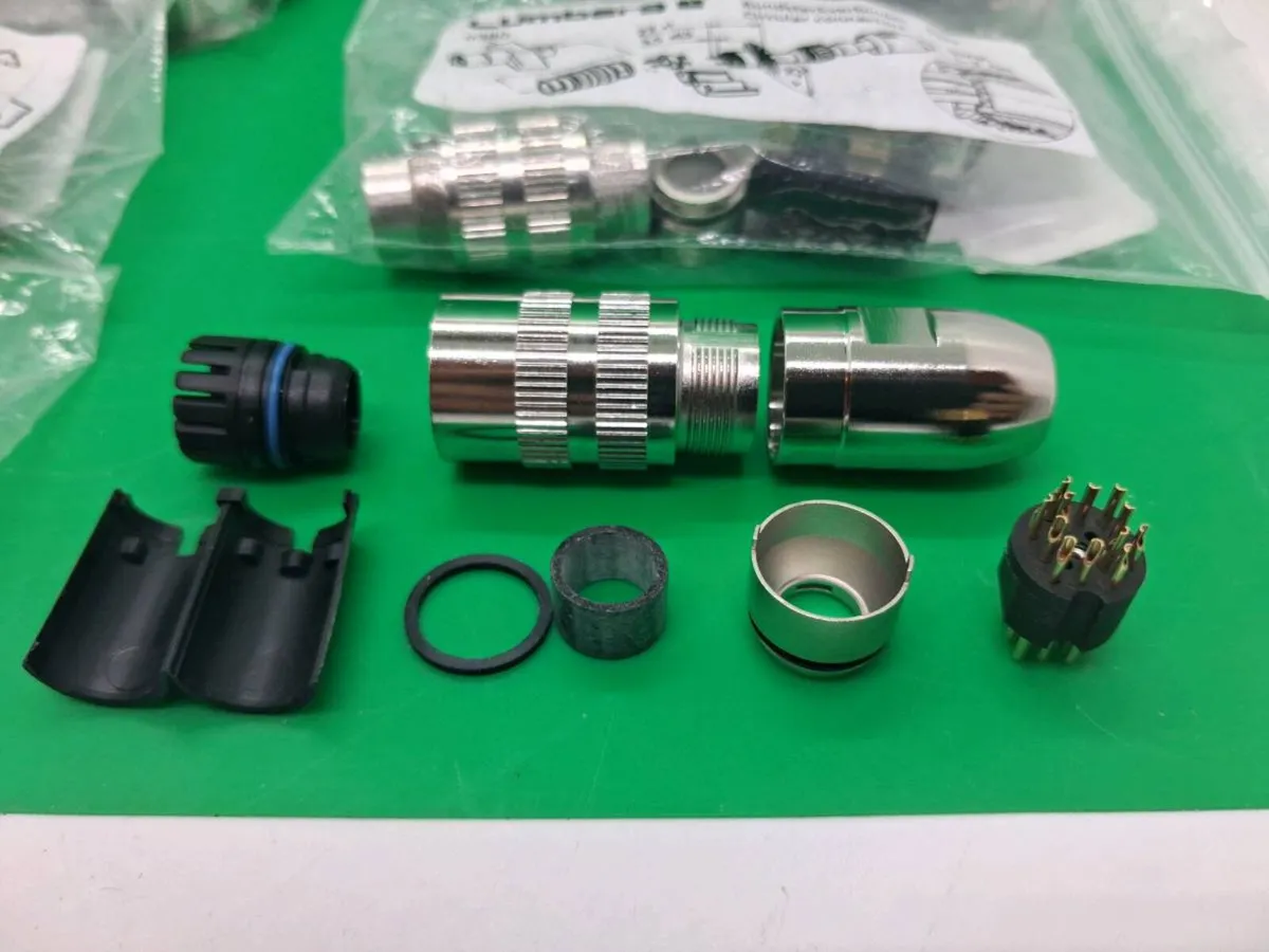 Postage - 9 x Lumberg 0332 06 Circular Connector - Image 3