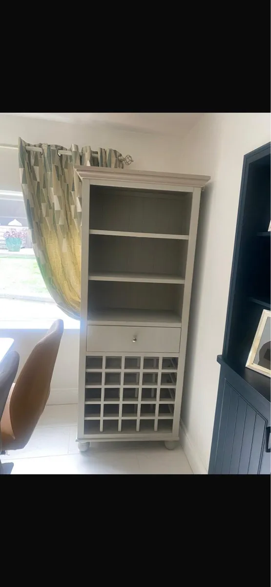 Wine dresser - Image 1