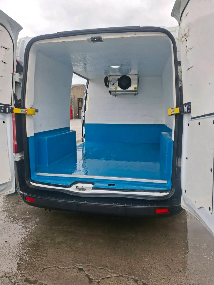 Ford custom fridge freezer van - Image 3