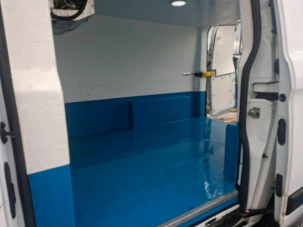 Ford custom fridge freezer van - Image 4