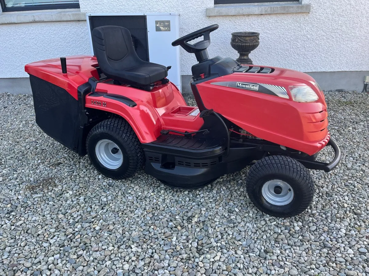 Mountfield 16hp 38inch cut ride on lawnmower - Image 3