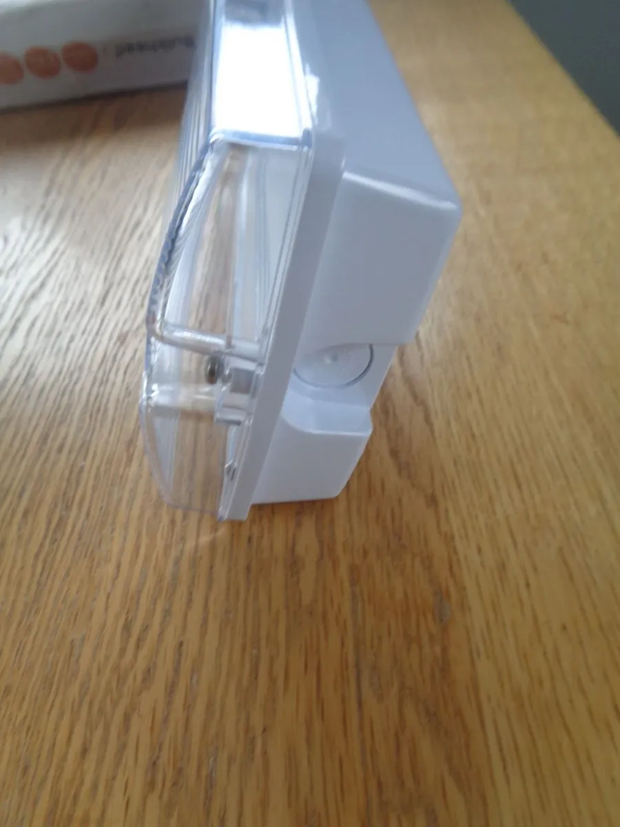LED Emergency Bulkhead Light Fitting for Sale - Image 4