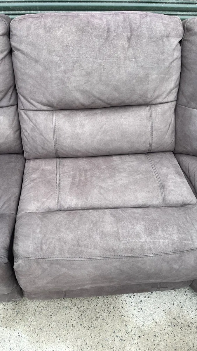 Electric Recliner sofa + free delivery - Image 4