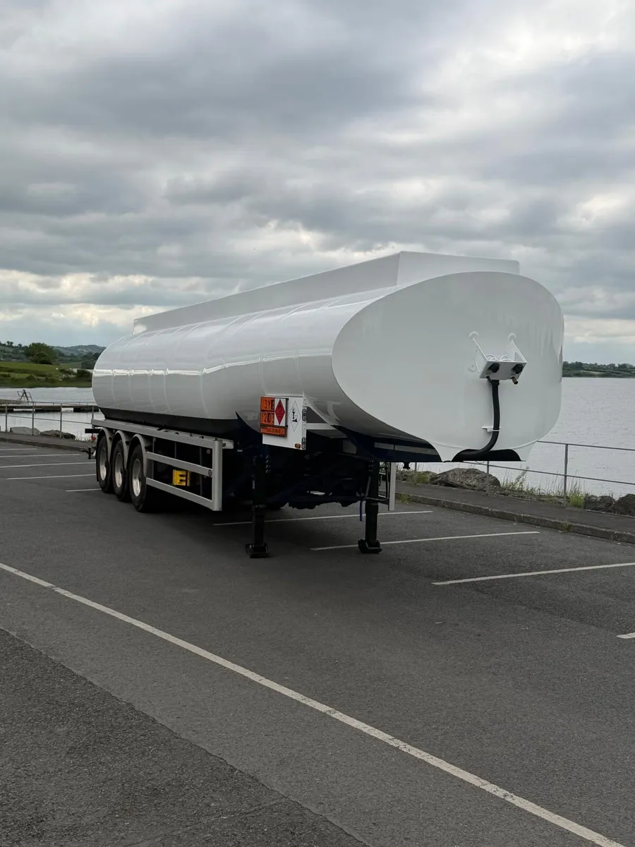 Lakeland Innovator Fuel Tanker 2024 - Image 1