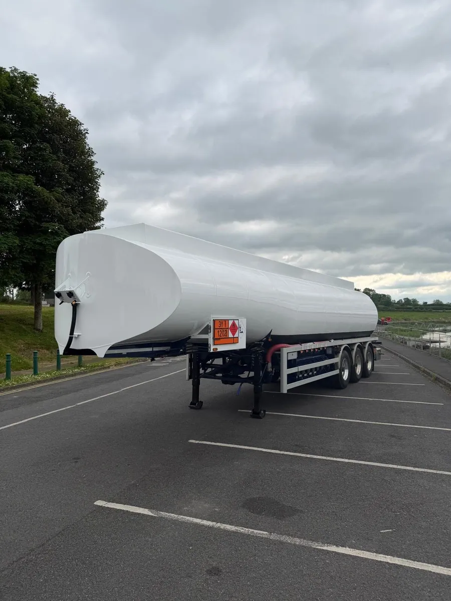 Lakeland Innovator Fuel Tanker 2024 - Image 2