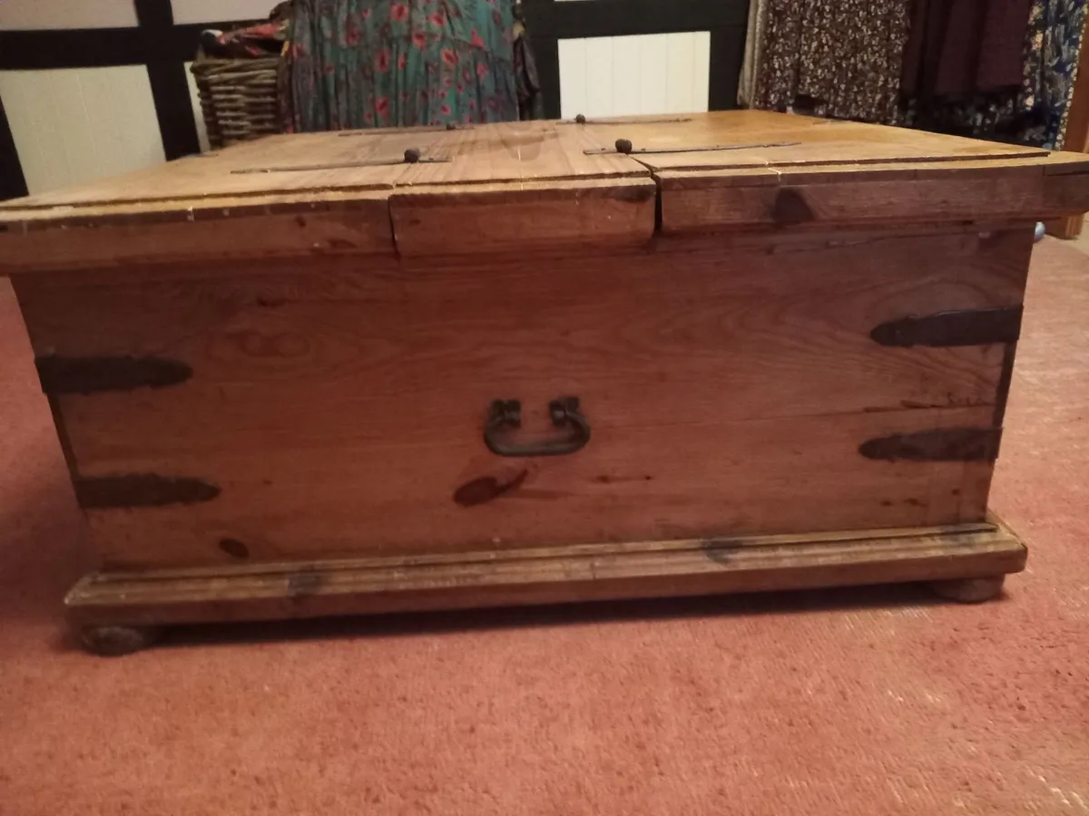 Mexican pine storage box - Image 3