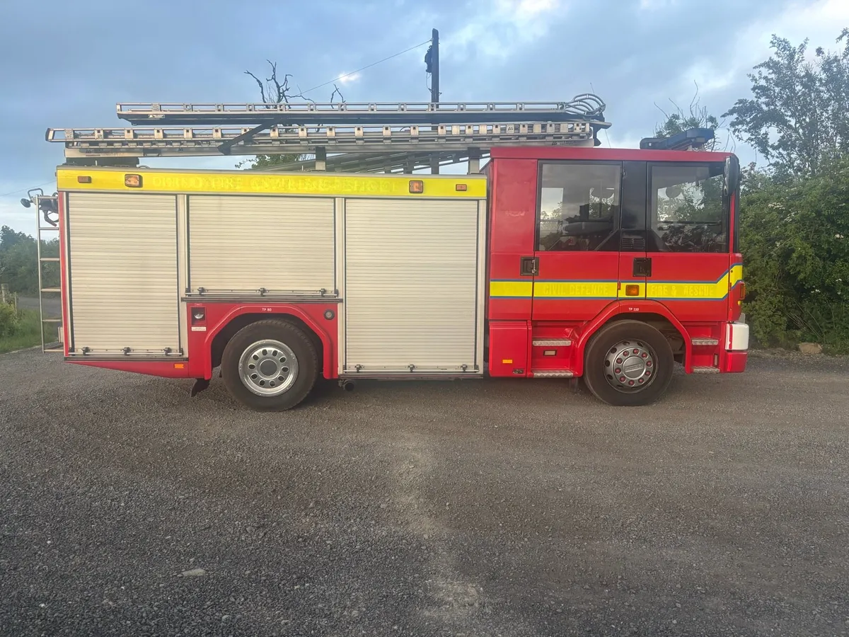 1995 DENIS SADRE AUTO FIRE ENGINE - Image 2