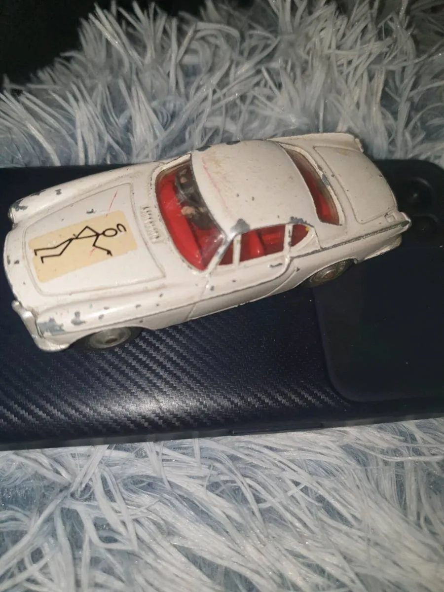 RARE 007 CORGI TOYS  DIE.CAST JAMES BOND.VOLVO . - Image 4