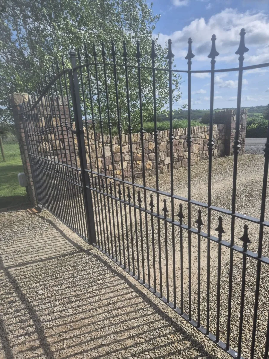 Gates - Image 1