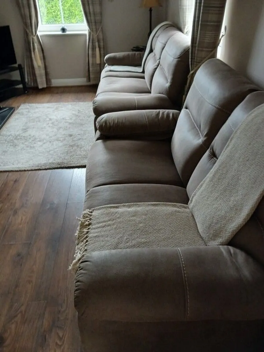 sofa - Image 1