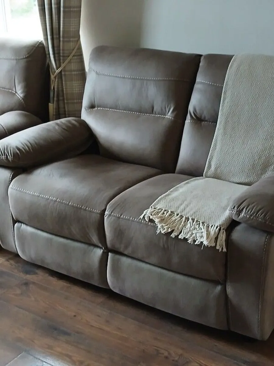 sofa - Image 4