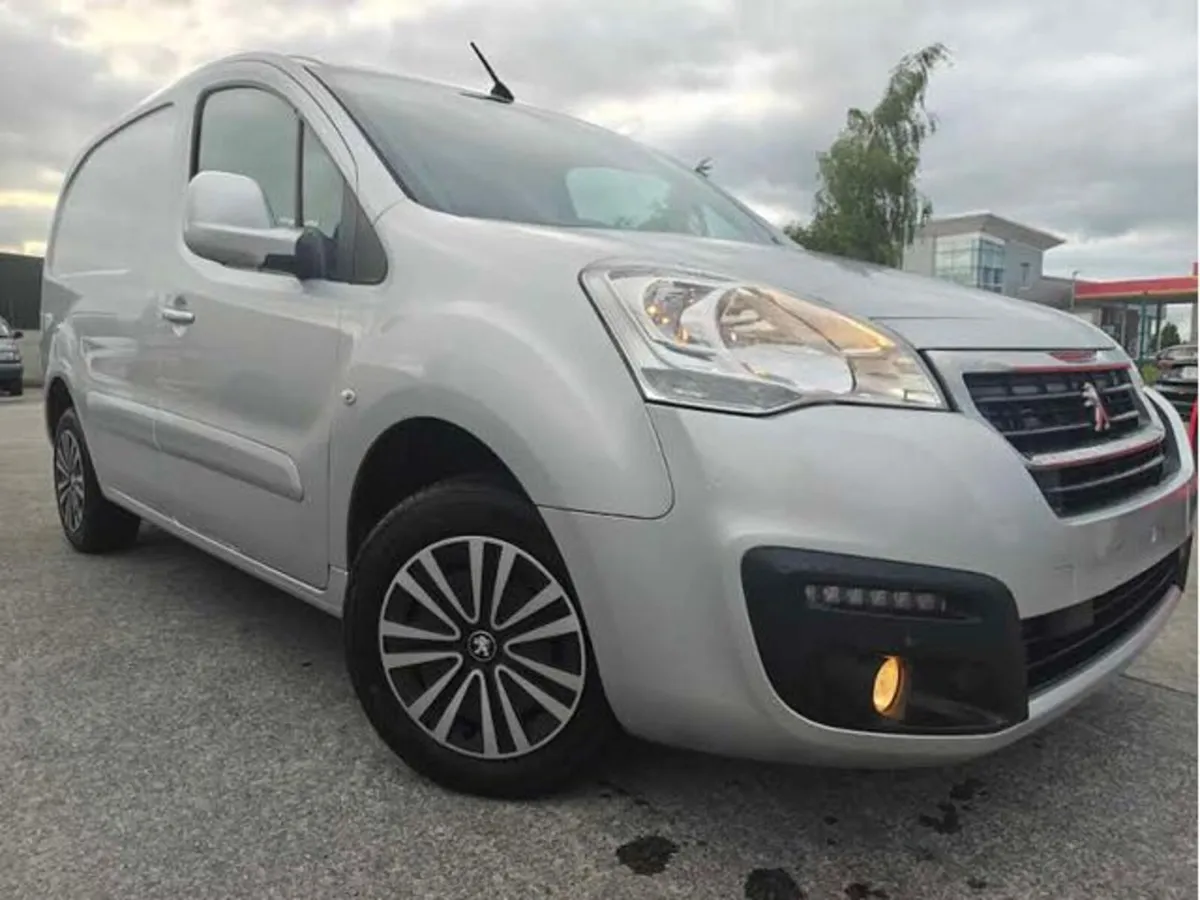 Peugeot Partner TOP SPEC VAN ! - Image 1