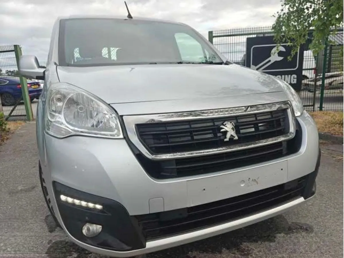 Peugeot Partner TOP SPEC VAN ! - Image 2