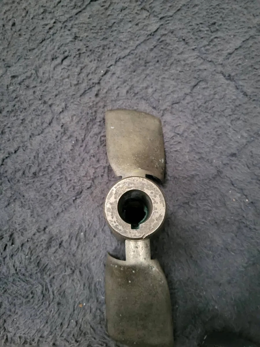 Gori folding propeller for sailboat - Image 4