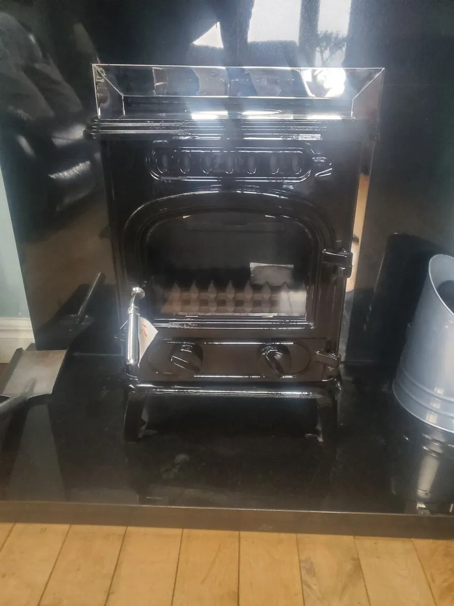 New Firewarm 5kw Black Enamel solid fuelstove - Image 3