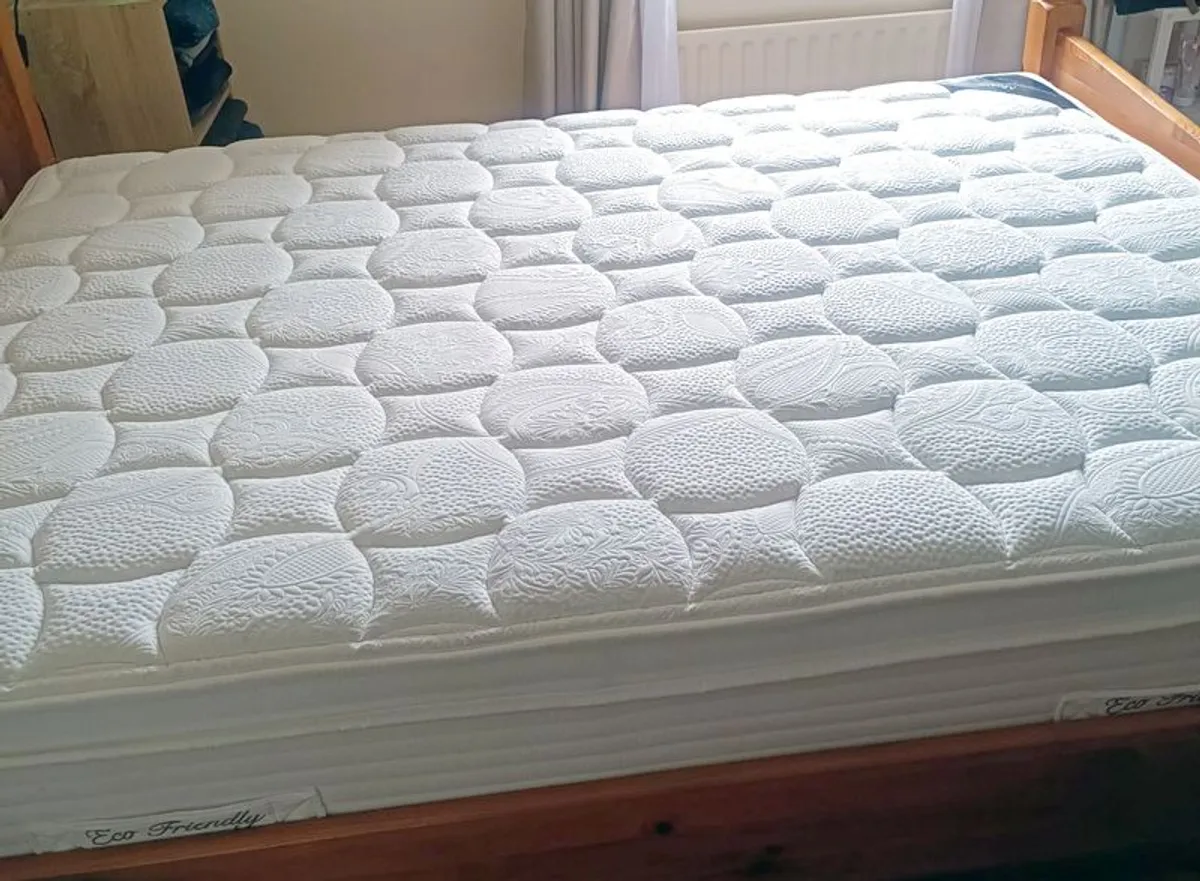 Premier Meave Double Mattress 4FT6 | Excellent Condition | Firm Pocket Sprung - Image 3