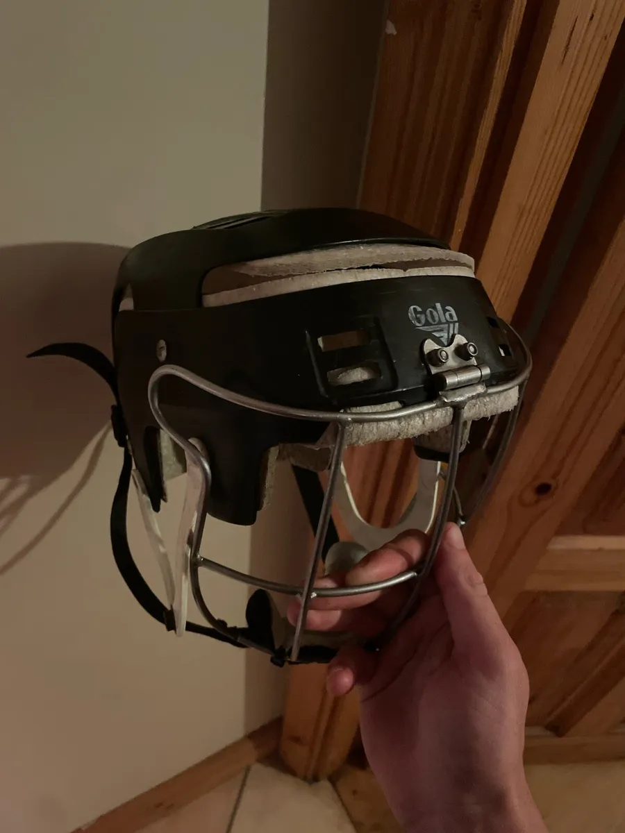 Gola helmet - Image 1