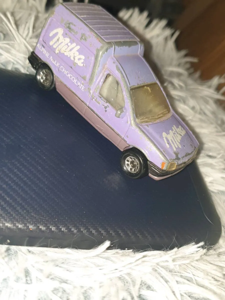 MATCHBOX 1989 FORD COURTIER DIE.CAST - Image 3