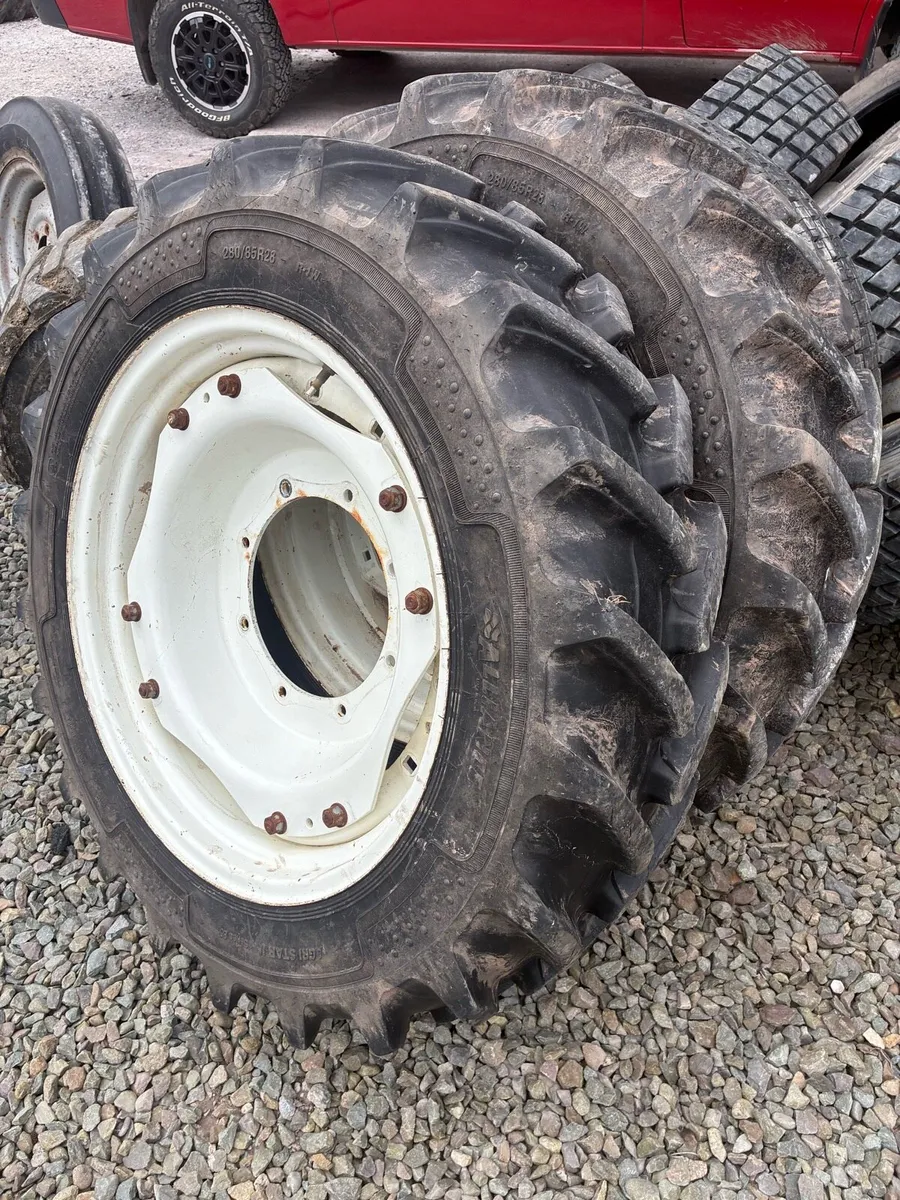 New Holland wheels - Image 1